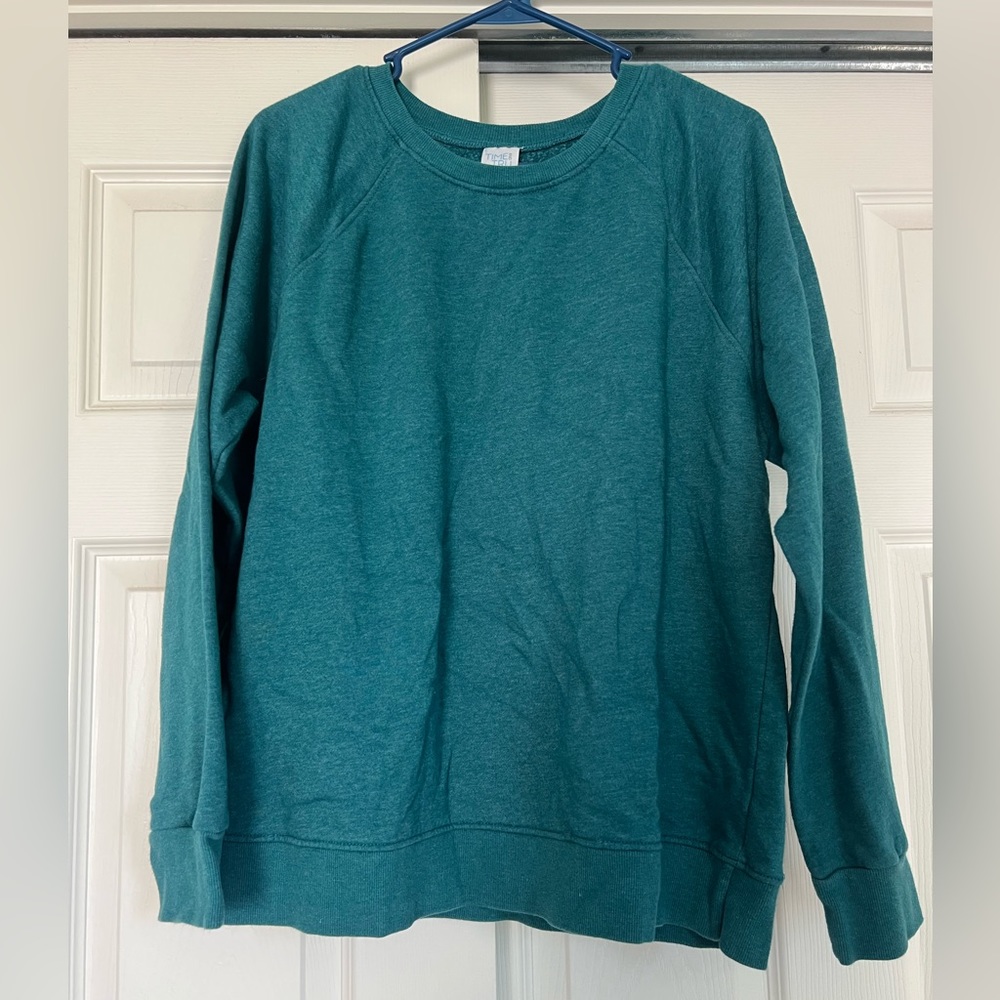 Time and Tru Sweatshirt